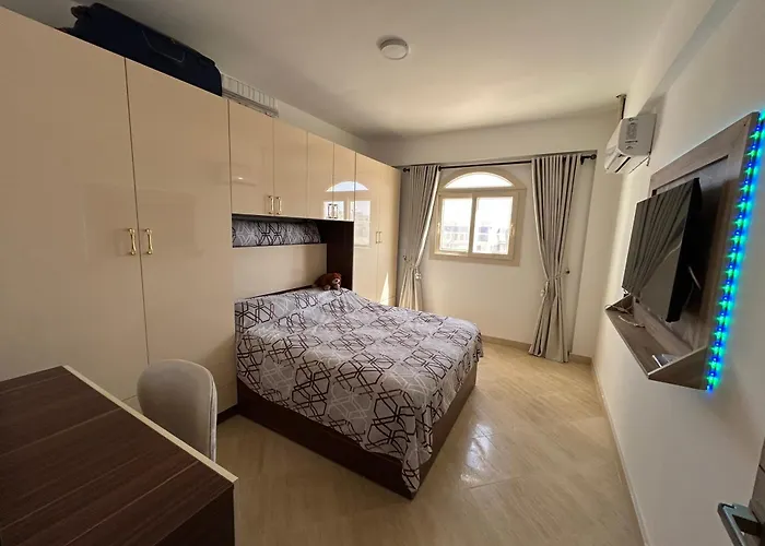 Апарт-отель Sea-view 1br Balcony Full Kitchen *